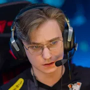 FL4MUS о матче против Vitality: «Сколько клатчей мы [проиграли], сколько моментов, где нам чуть-чуть не хватило — это шок»