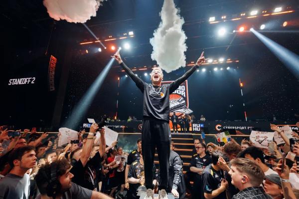 Чемпионское интервью с GentlemaN — о развитии Standoff 2, победе на мейджоре и амбициях Virtus.pro